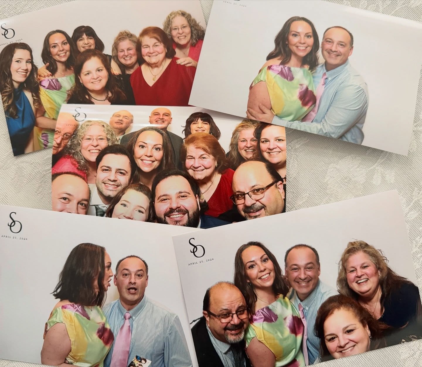 If there is one thing I love at a wedding, it’s a photo booth 📸

Congrats @sammi_a21 🥂